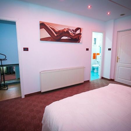 Karma Luxury Room Бухарест Екстер'єр фото